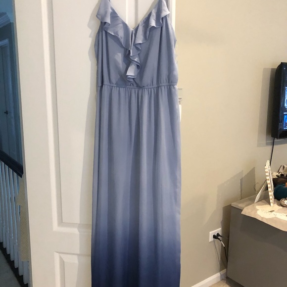 Dresses - Picture 13 of 16